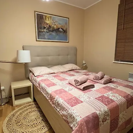 Przy Parku Centralnym 2 Apartmán