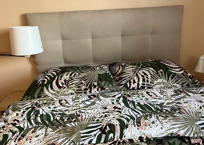 Lägenhet Przy Parku Centralnym 2 *